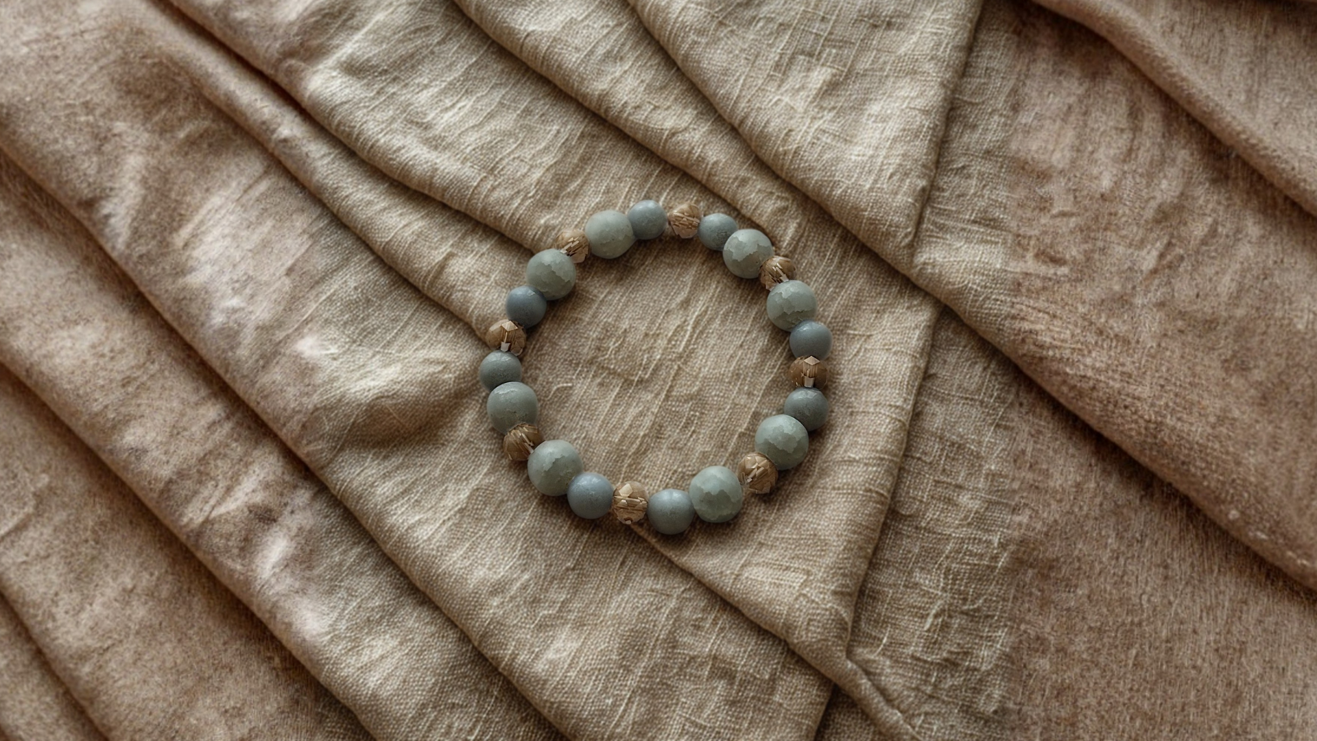 Solnrea “Morning Sea Light” Bracelet